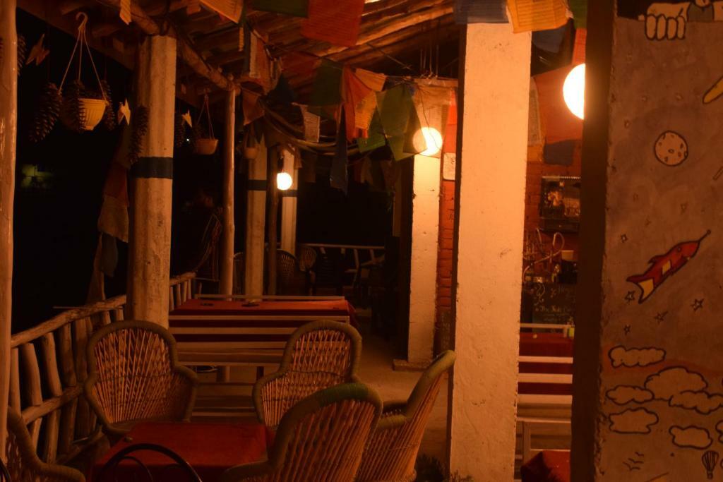Bros Hostel Manali Ngoại thất bức ảnh