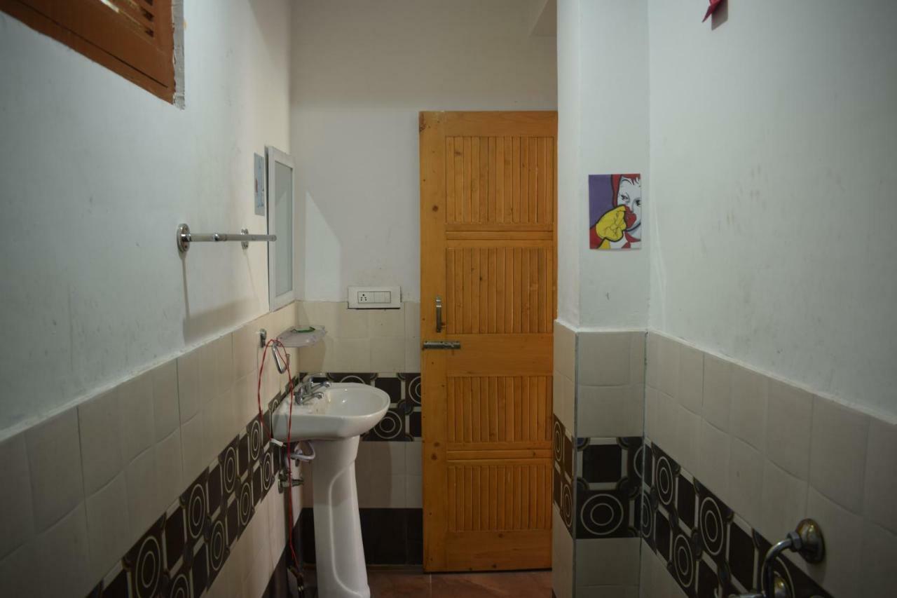 Bros Hostel Manali Ngoại thất bức ảnh