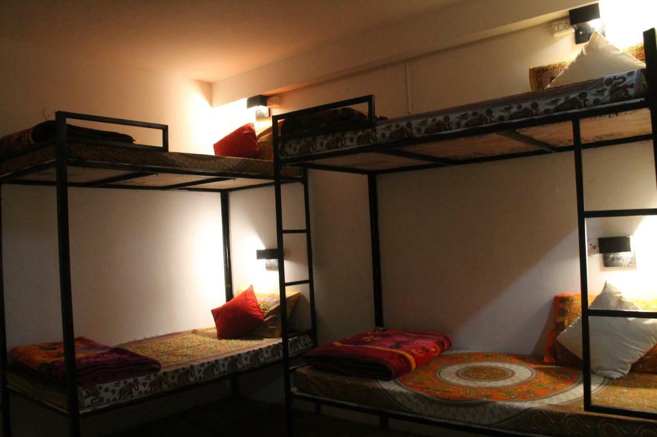 Bros Hostel Manali Ngoại thất bức ảnh